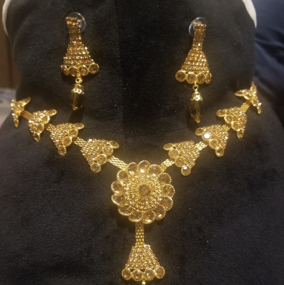 Necklace set